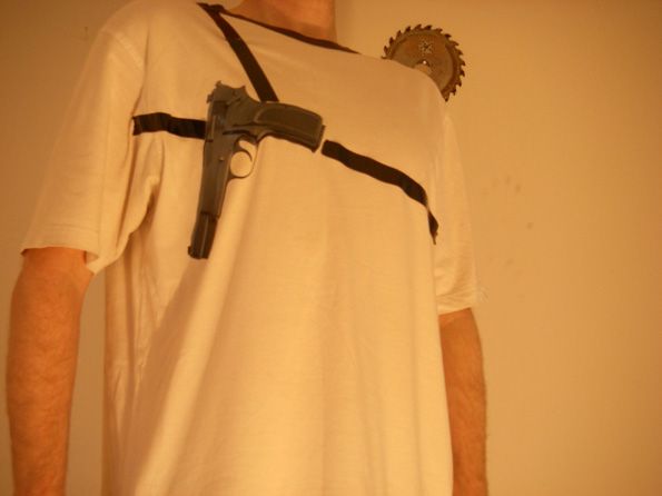 Anti Mugging T-shirt.