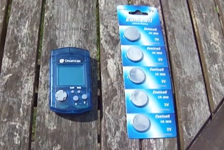 How to Replace the Dreamcast VMU Batteries