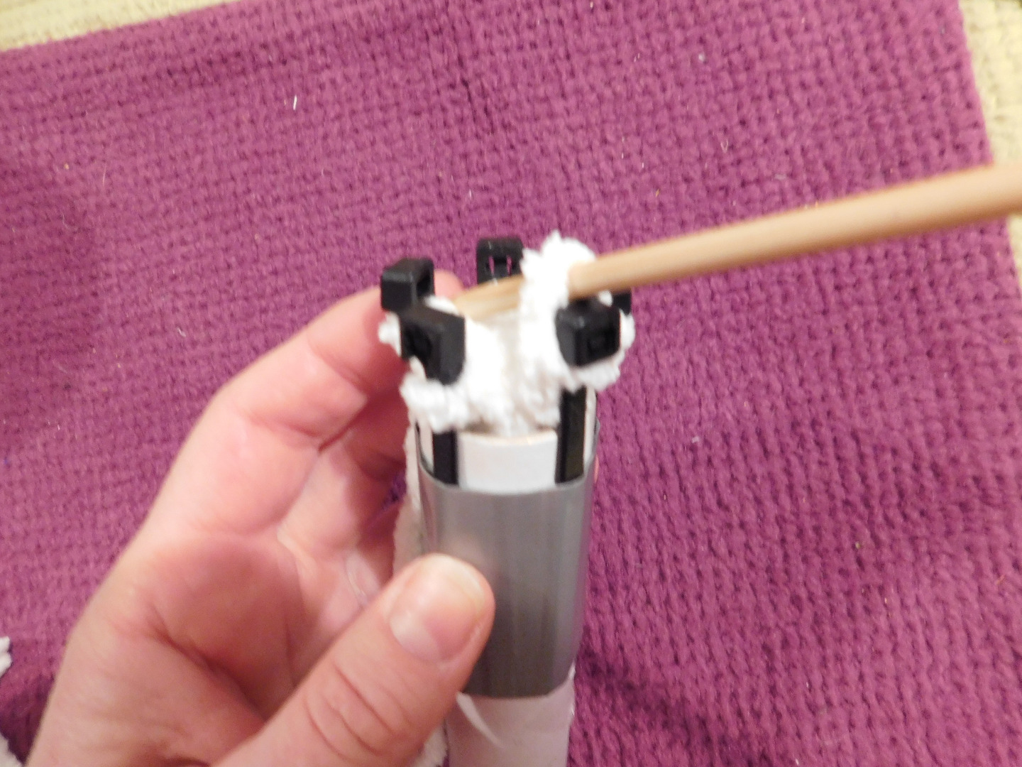 Variablesized Knitting Tube Using Zip Ties 6 Steps (with Pictures