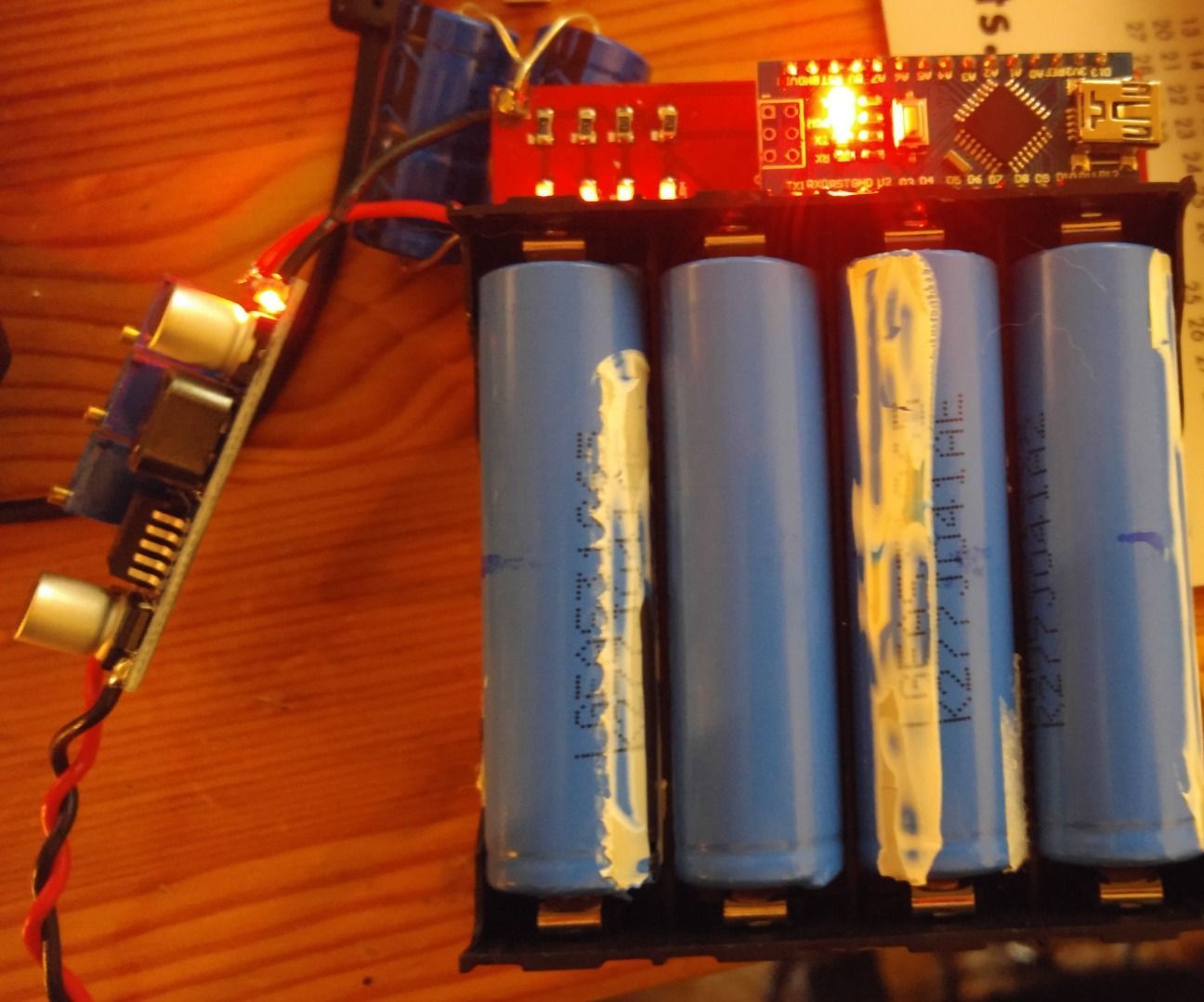 Automatic 18650 Analyzer