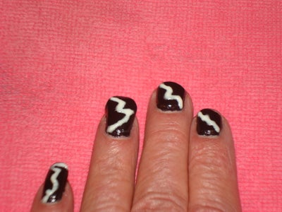 DIY Zombie Scented Glow in the Dark Fingernails