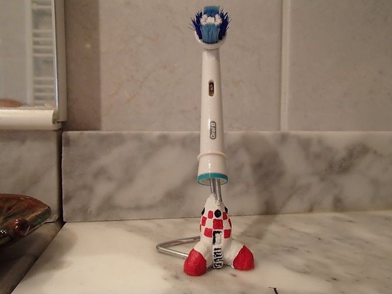 Toothbrush Head Holder 3 Steps Instructables