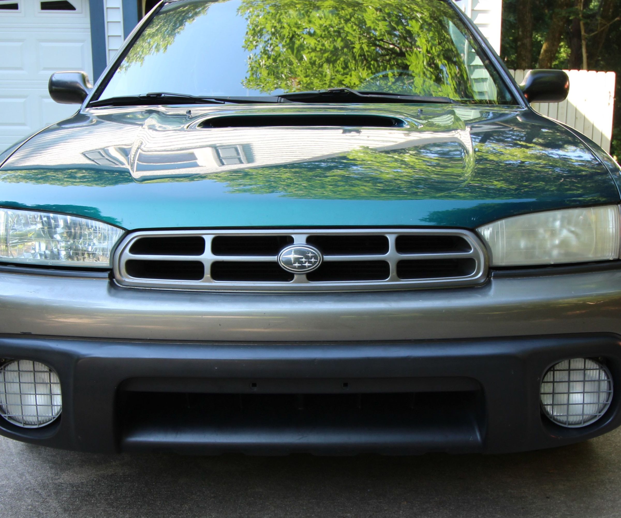 How to Clean the Inside of a Headlight