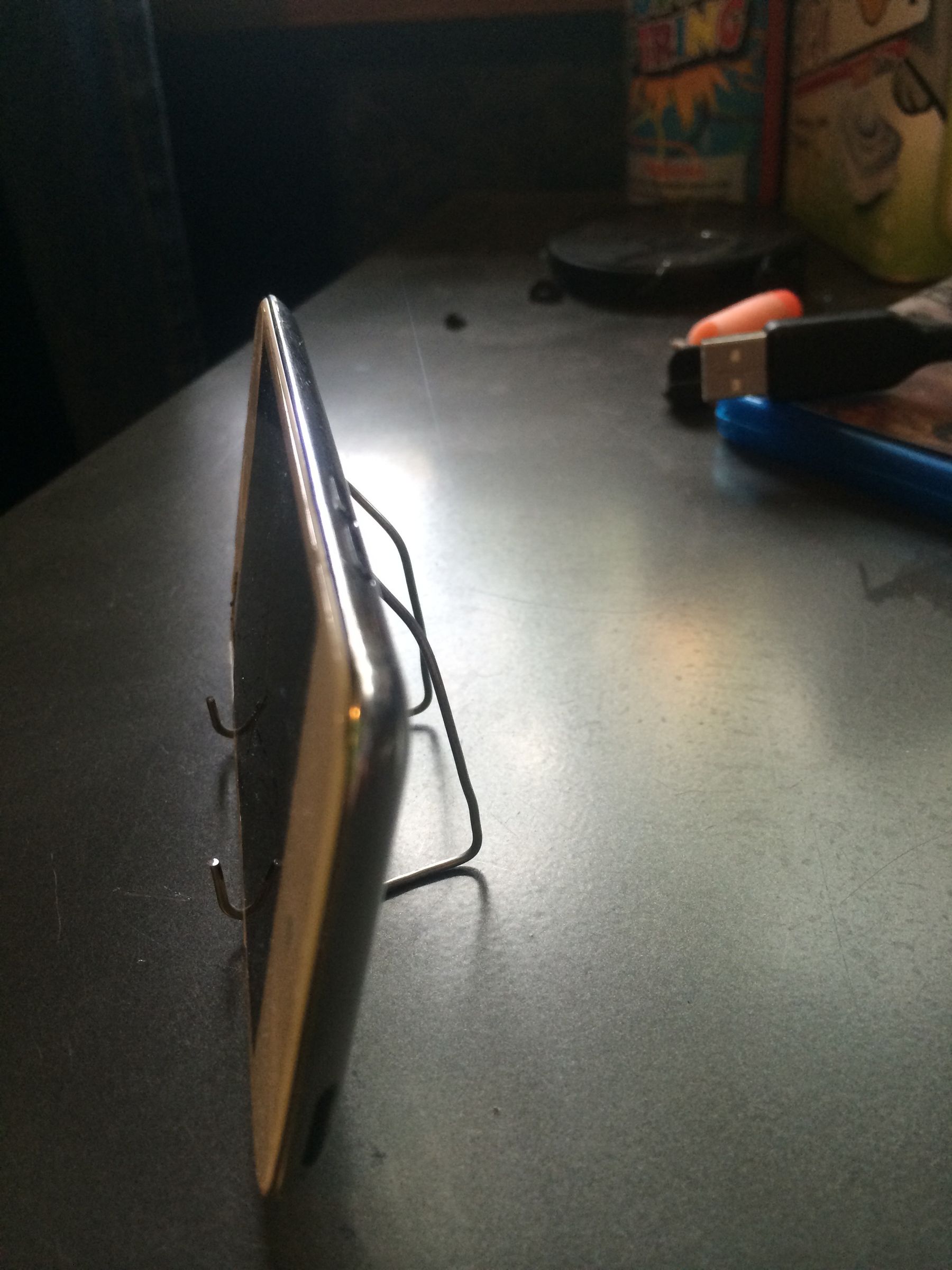 Paper Clip Iphone Stand 5 Steps Instructables