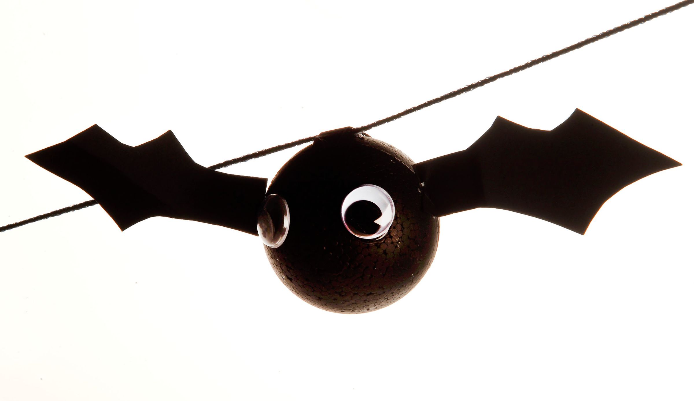 Halloween DIY Video: Bat Garland