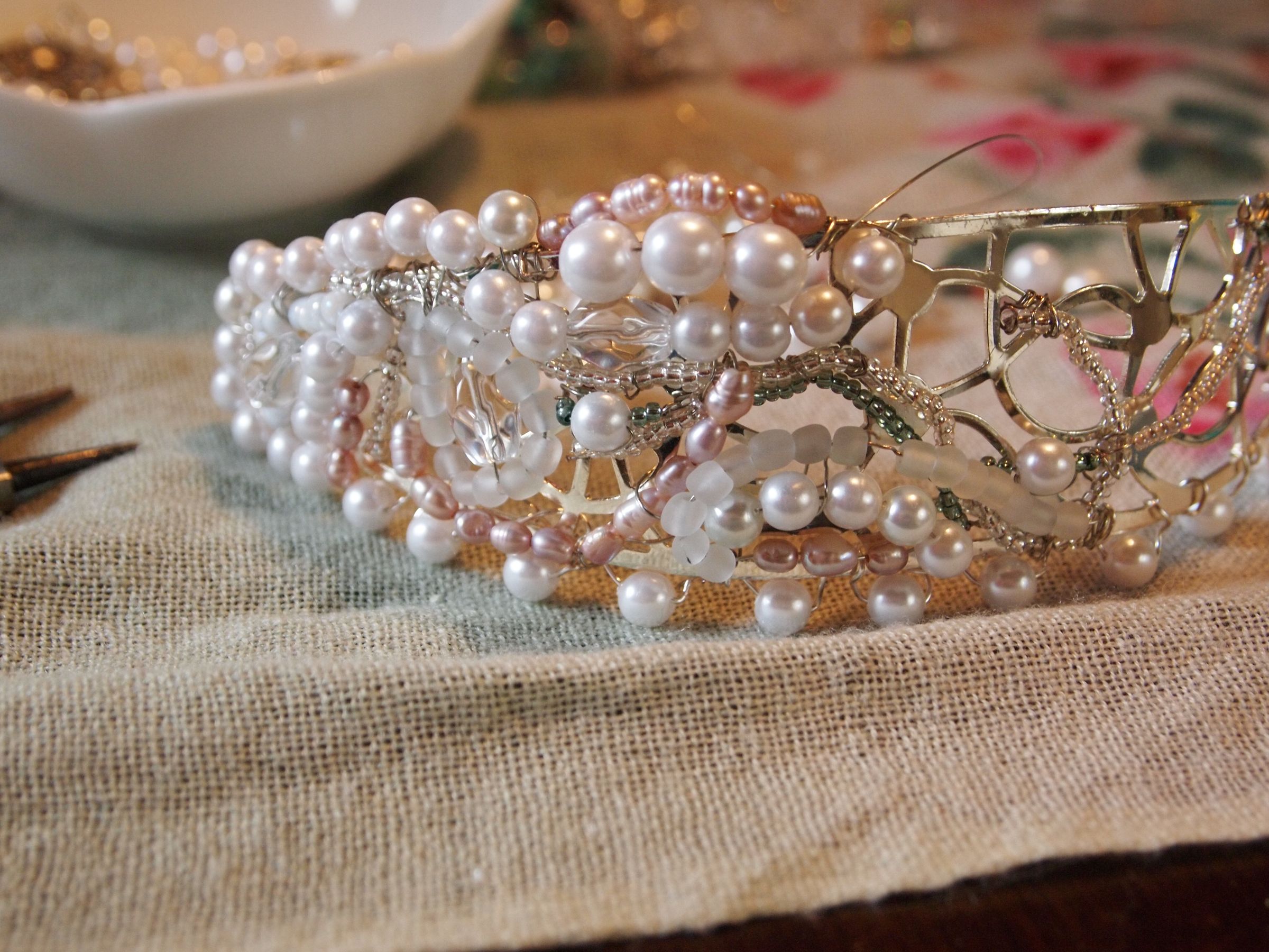 Unique DIY Beautiful HeadPiece & Small Veil 8 Steps (with Pictures