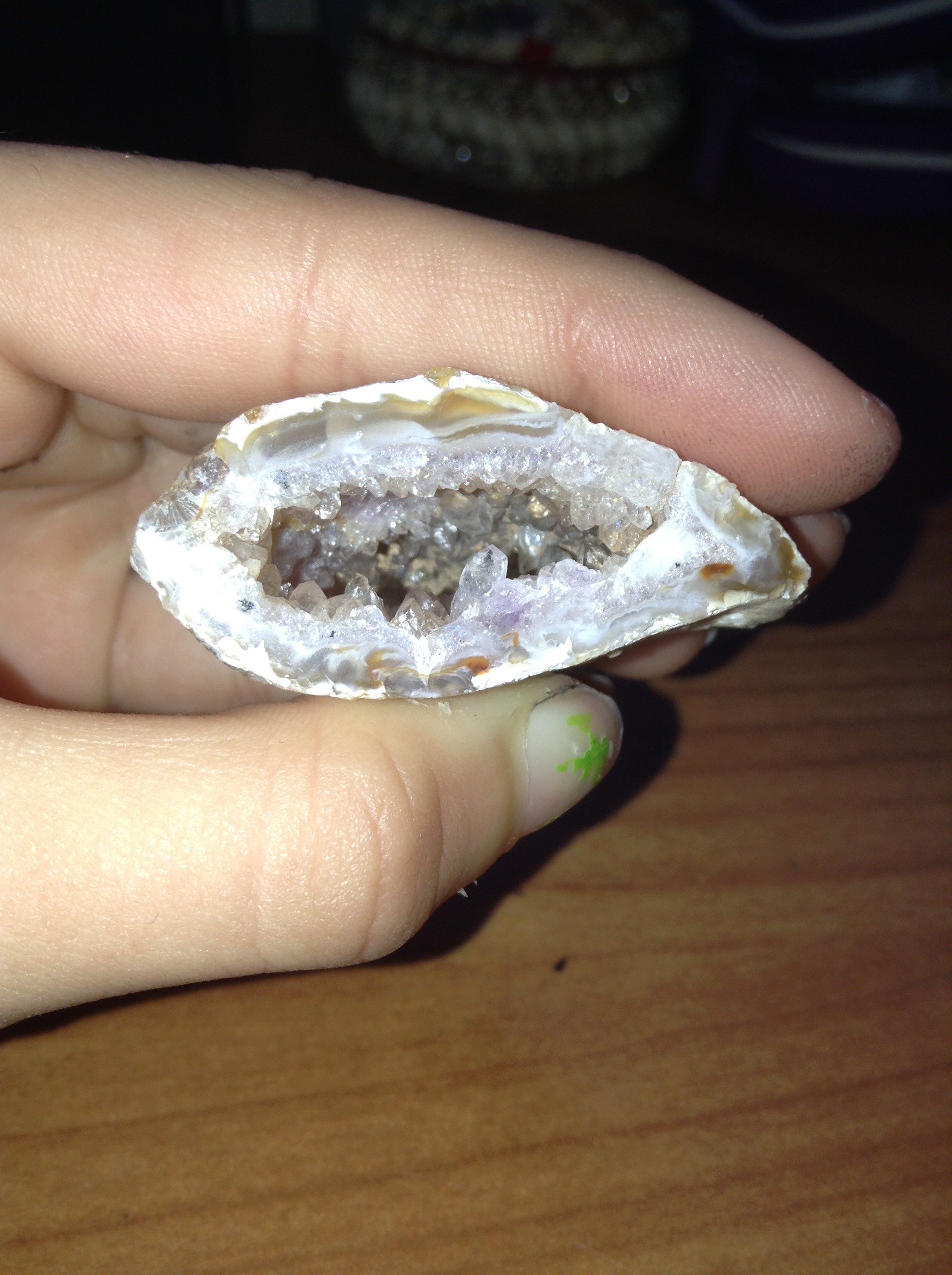 How to identify a geode