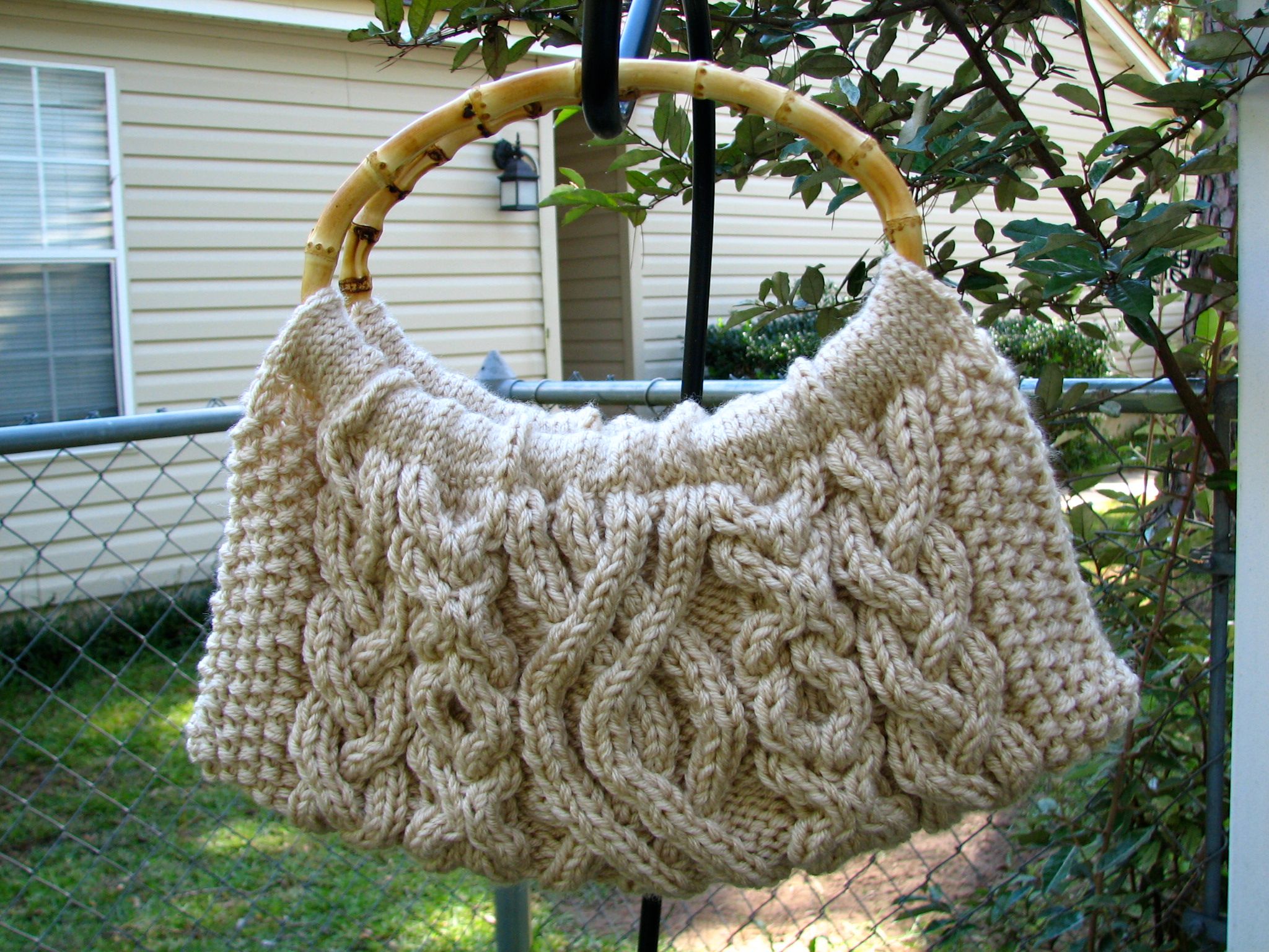 cabled bag