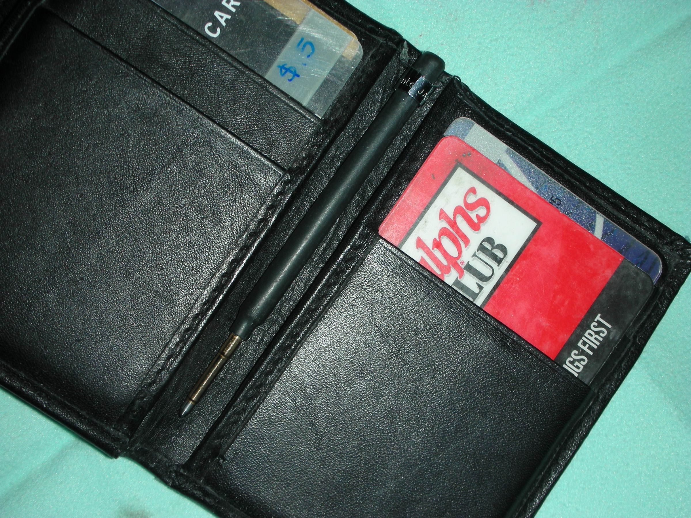  Make a $5.00 "Space Pen" for Your Wallet