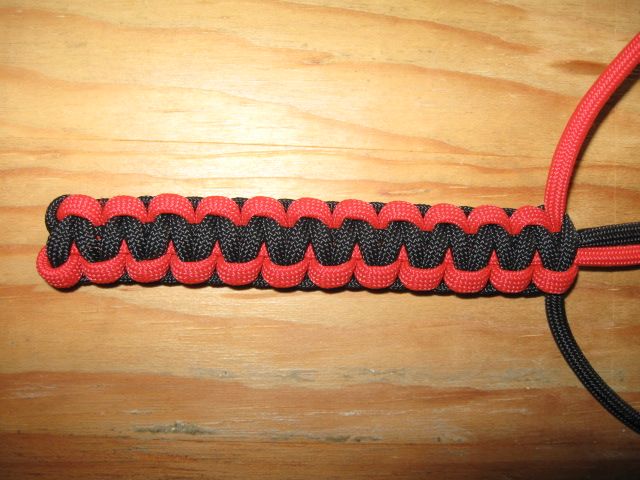 Two Color Paracord Solomon Bar
