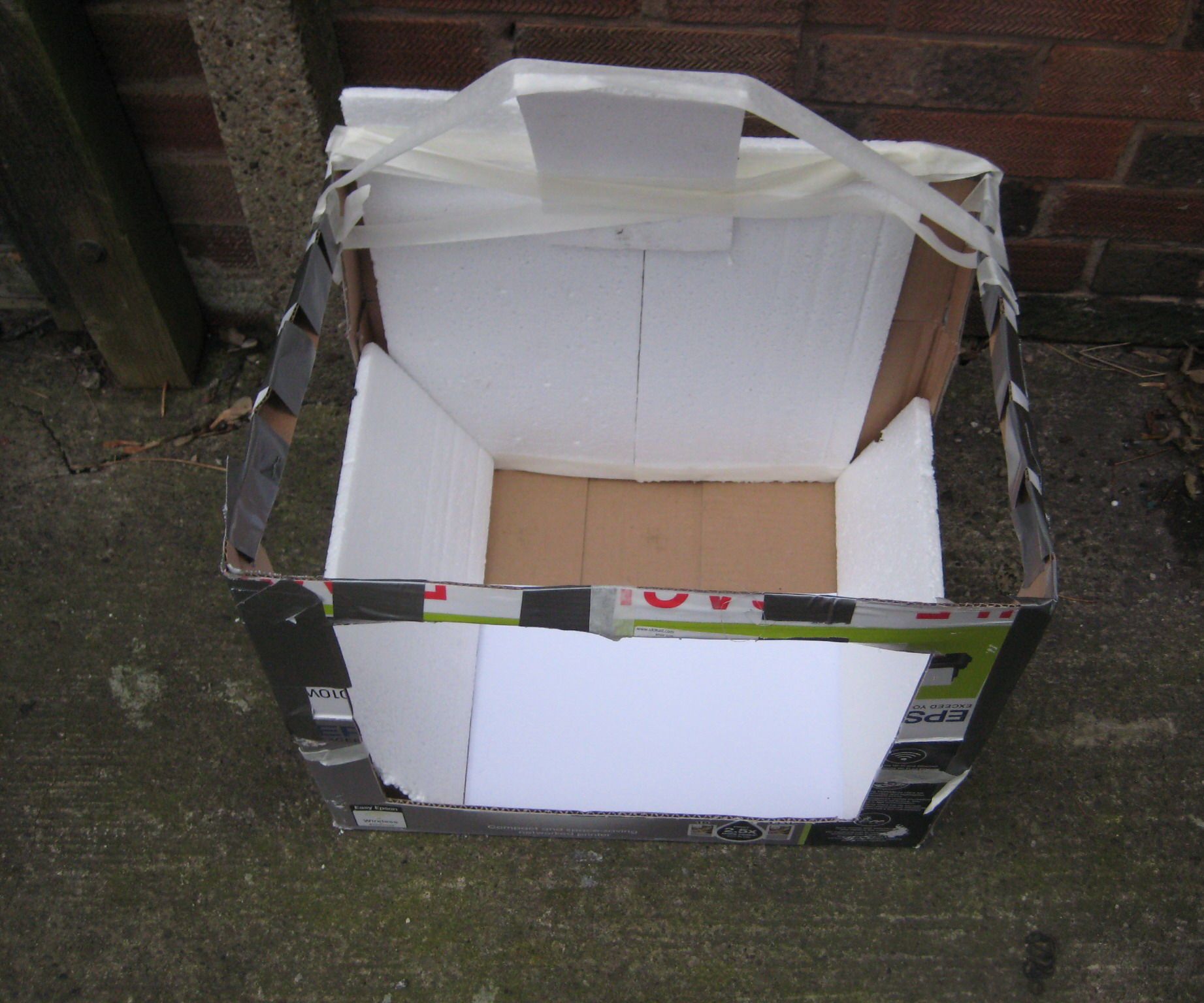 Product lightbox using camera's own flash