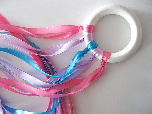 Dancing Ribbon Rings