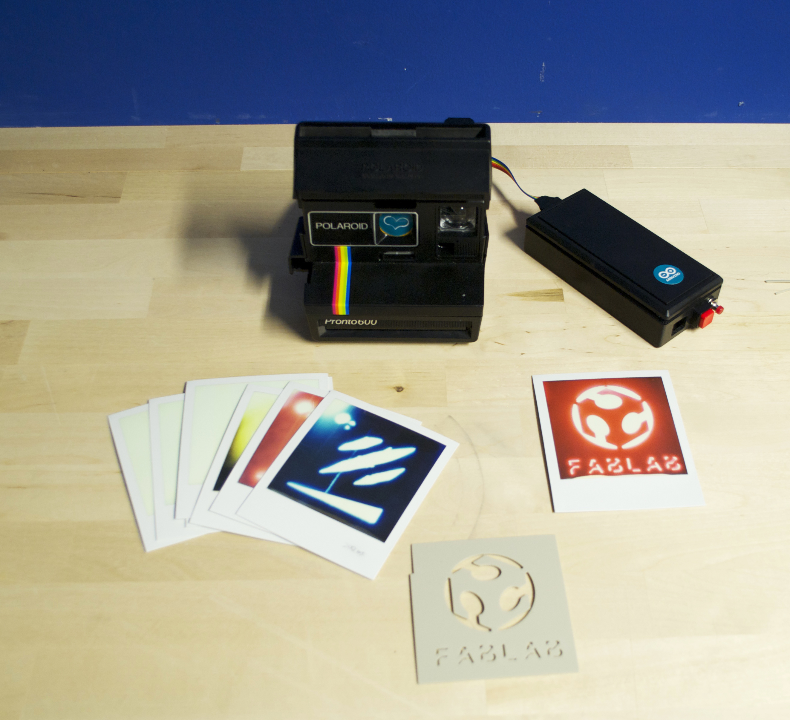 Business Card With Polaroid + Arduino