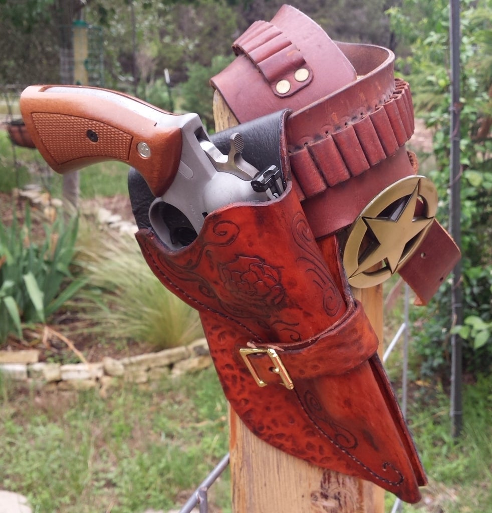 Cowboy / Western Style Leather Holster : 9 Steps (with Pictures) - Instructables cowboy-western-style-leather-holster-9-steps-with-pictures-instructables