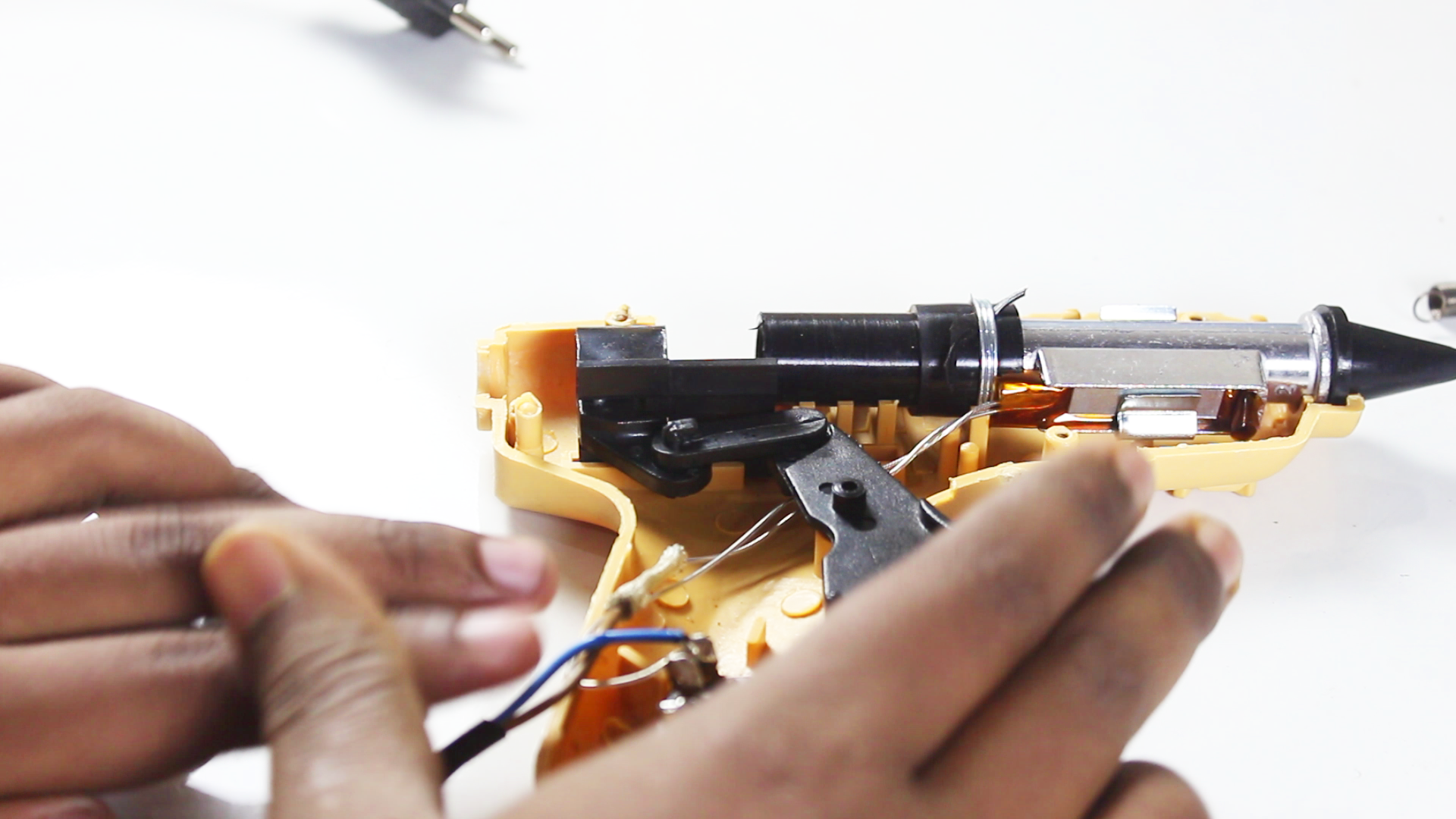 How to Repair Hot Glue Gun? 6 Steps (with Pictures) Instructables