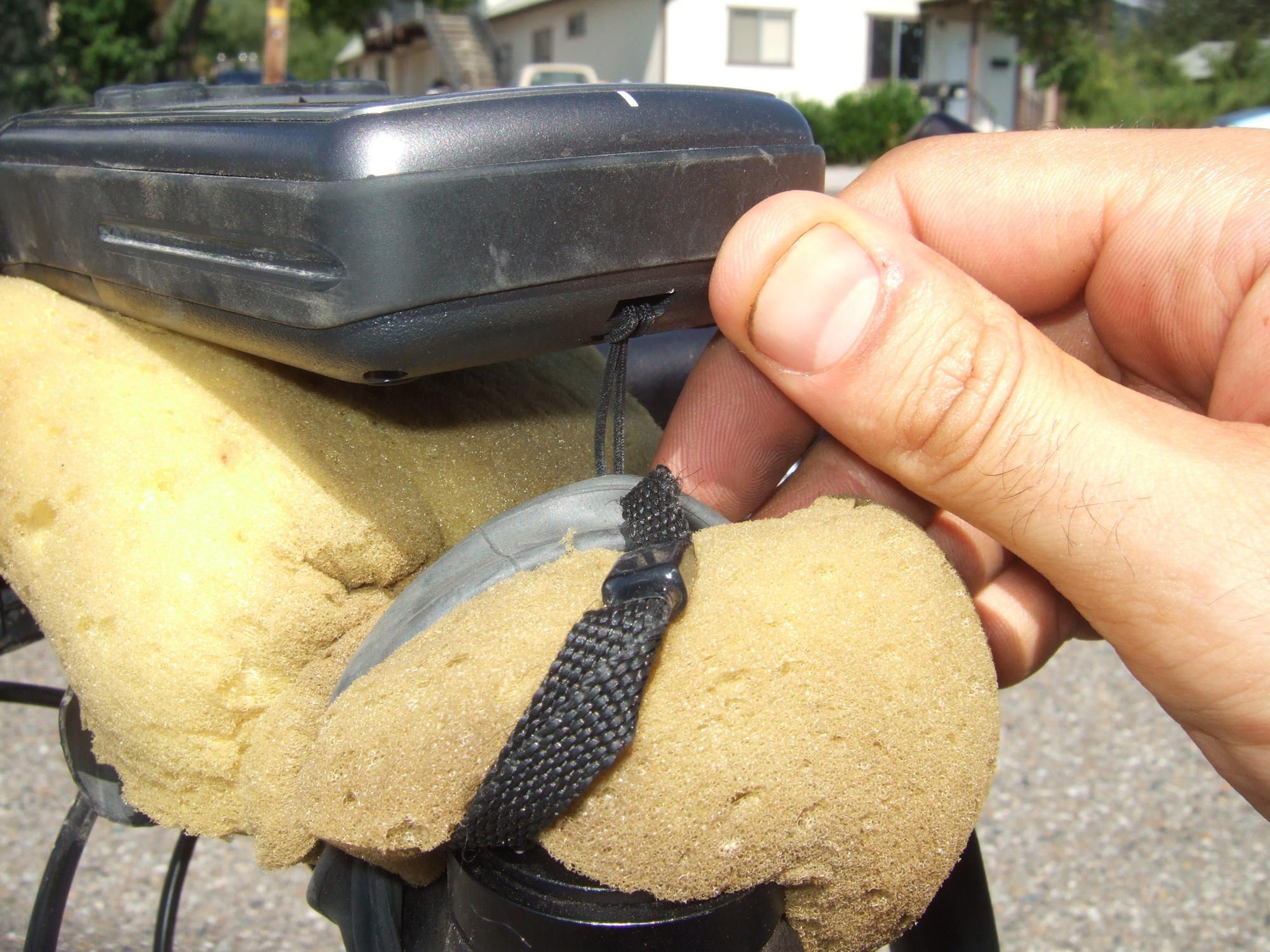 How to Make the Best GPS Bike Mount for Free! 4 Steps Instructables