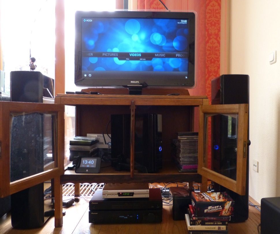 OpenELEC media streamer