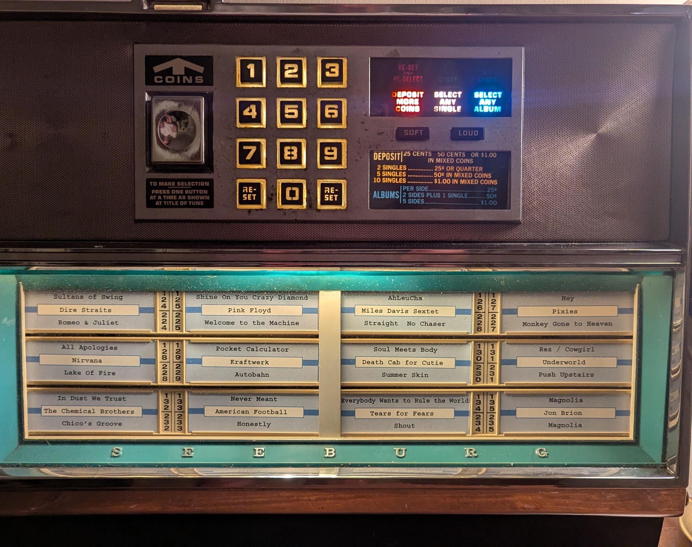 Tabletop Jukebox Restore and Reuse