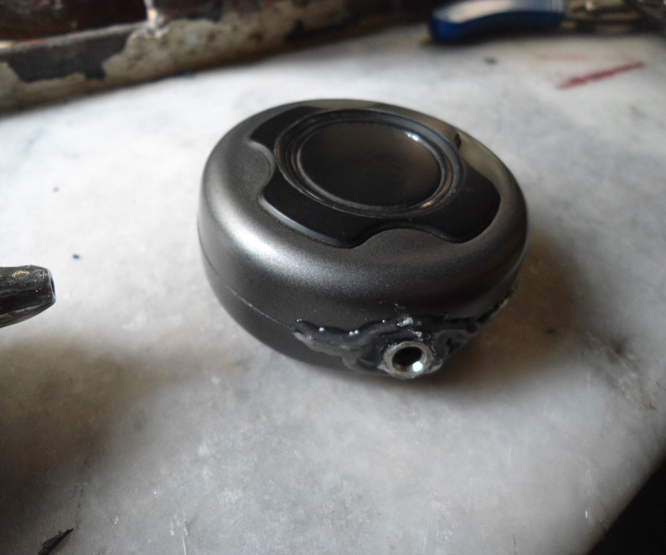 Simple: Turn Any Headphone Into Wireless Headset