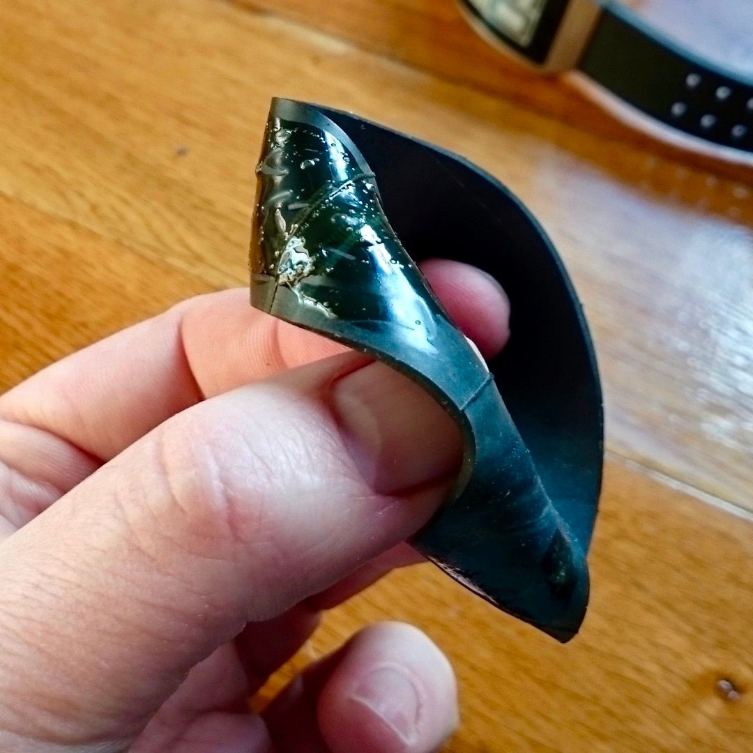 Replacement Watch Strap From an Old Inner Tire 5 Steps (with Pictures