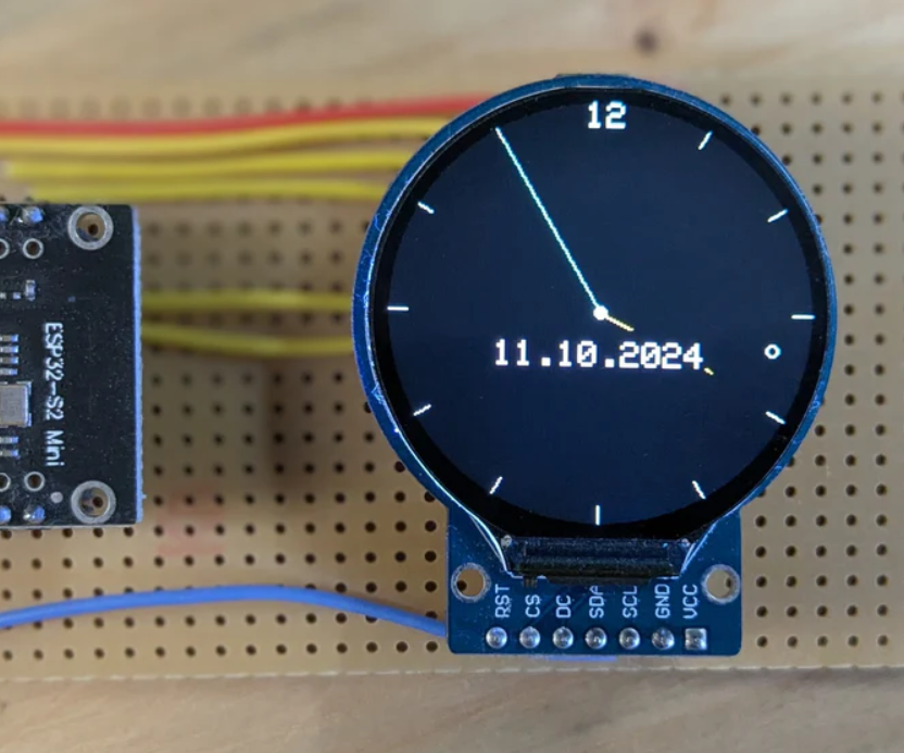 Retro Watch With ESP32 and Round TFT Display GC9A01A