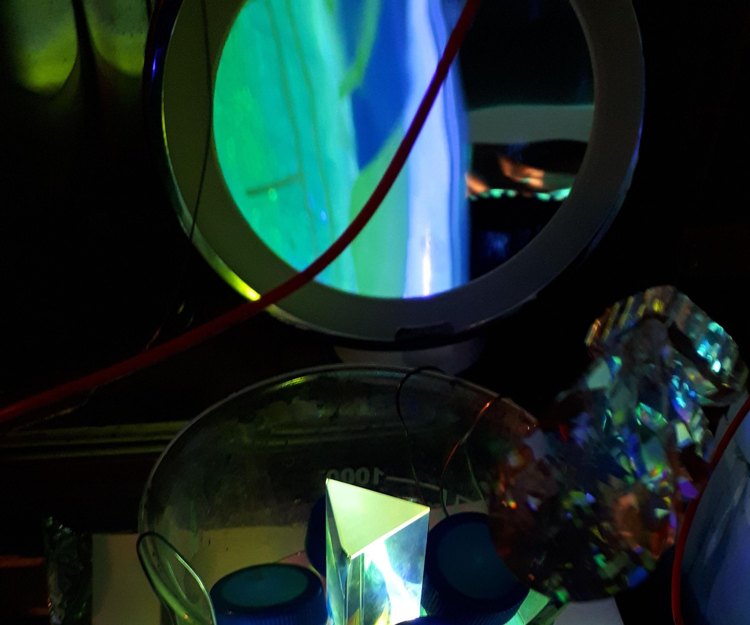 Crude Hologram Like Effects With Lasers and Glowing Dyes (with Prisms).