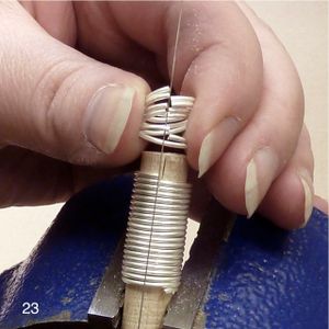 Basic Chain Making Tutorial: Round : 14 Steps - Instructables