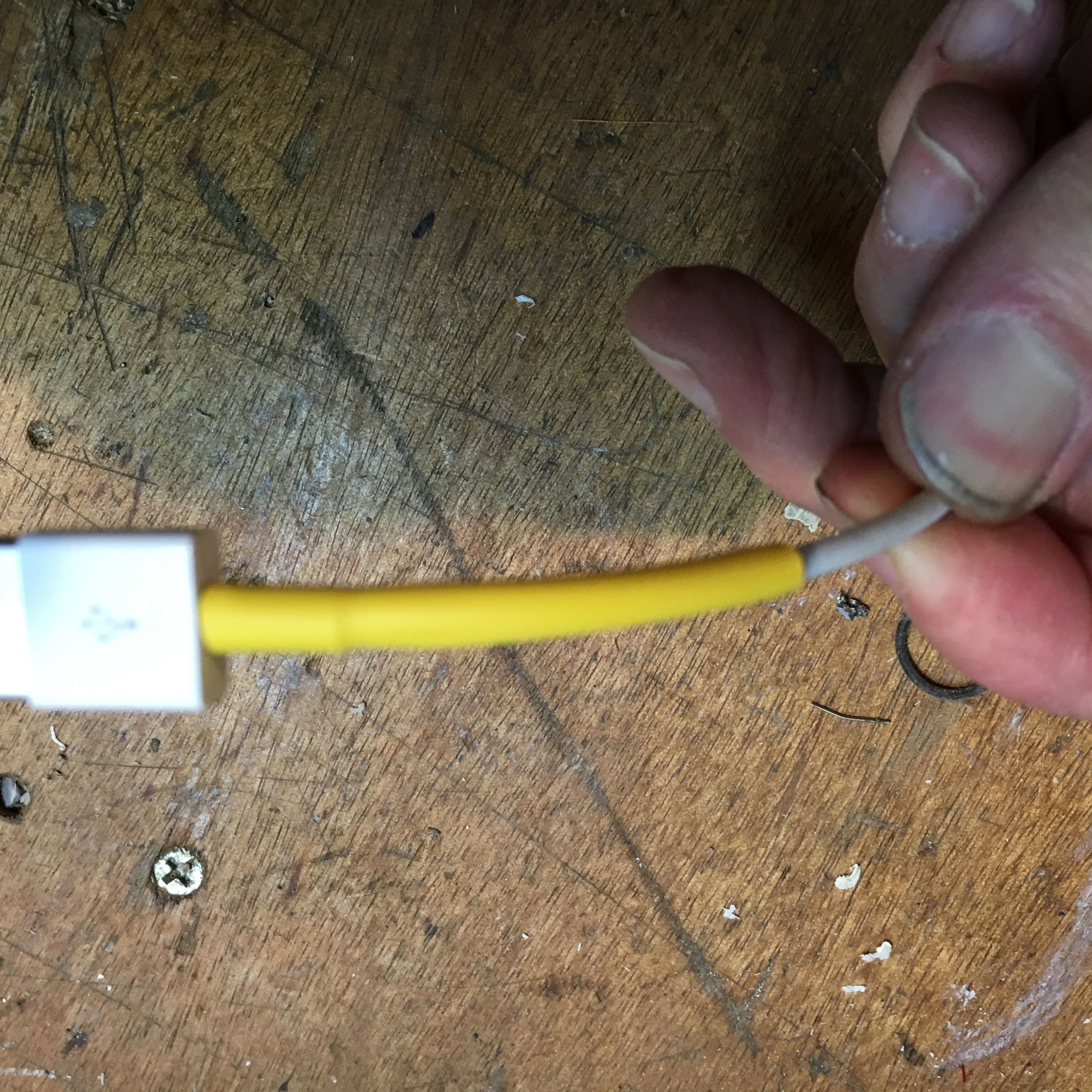 IPhone Power Cord Protection With Shrink Tubing 3 Steps (with