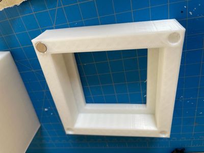 Place Magnets, Acrylic Screen and Matrices