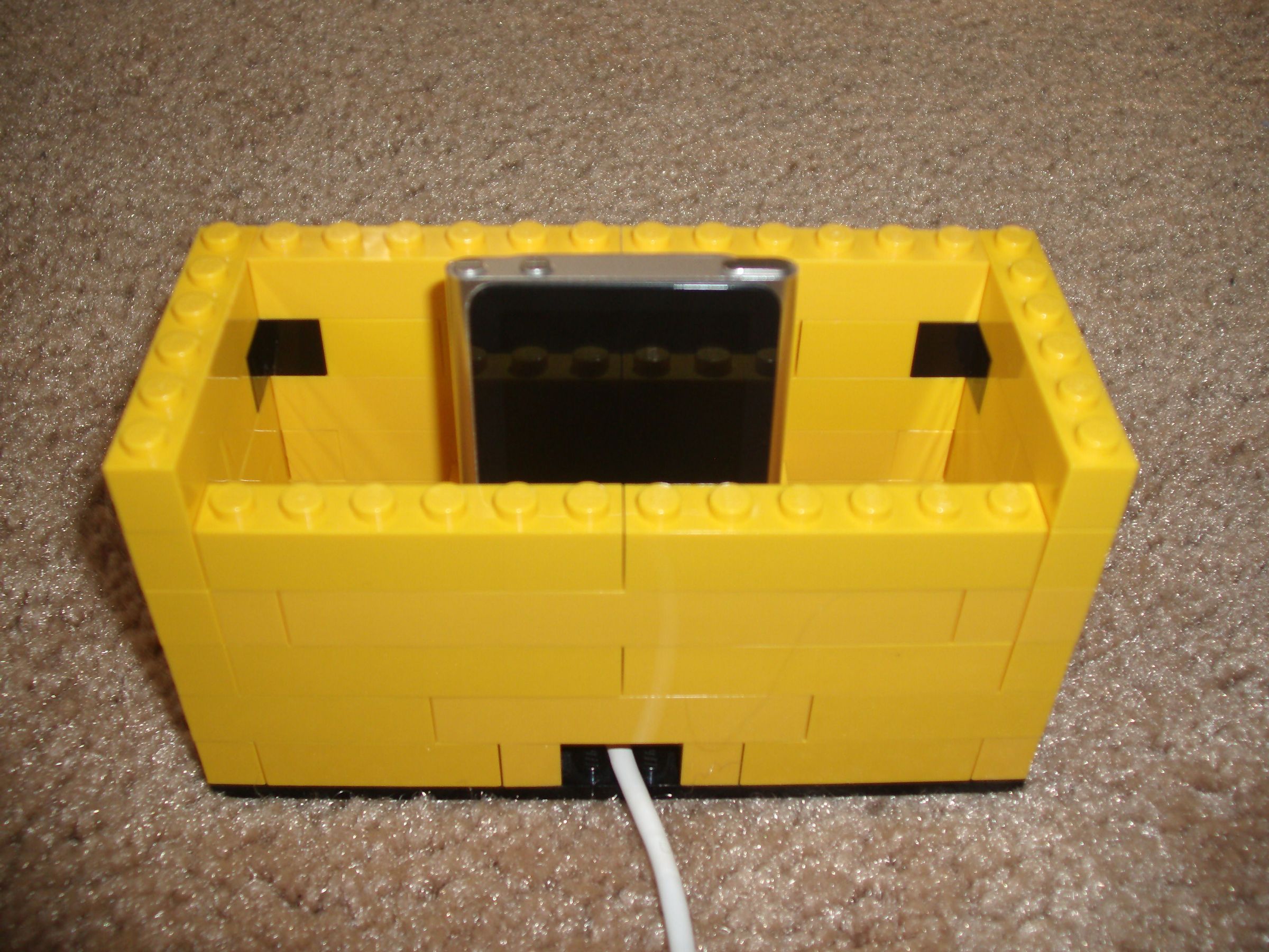 Transformable Lego IPod Dock