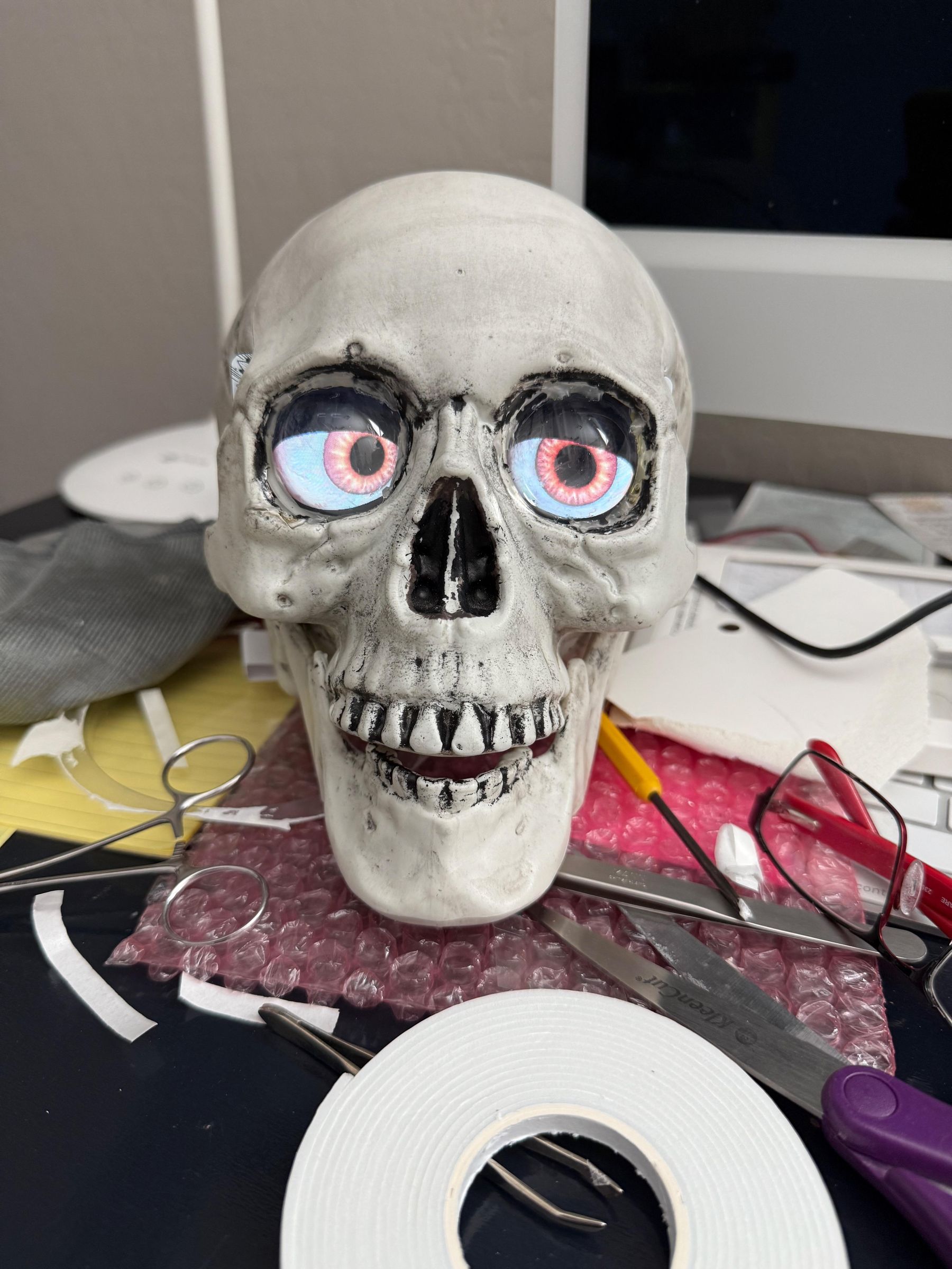 Moving Skeleton Eyes!