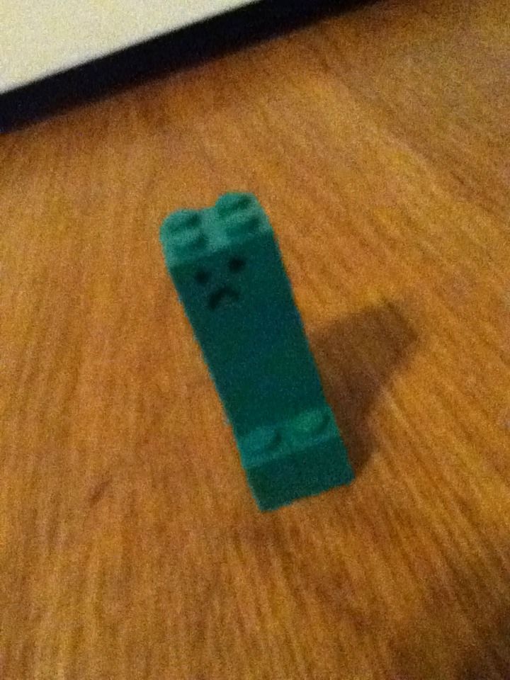 Lego Creeper