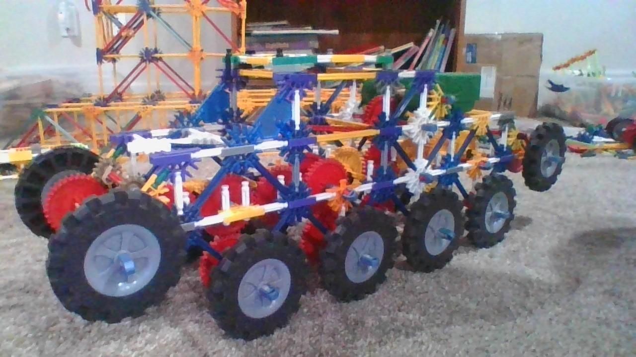 K'nex Dual-Motor Powered Wheel-Tank