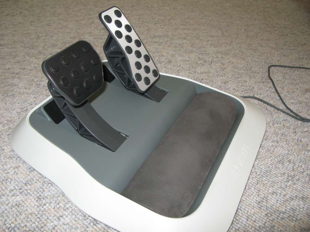Soft Heel Support for Xbox360 Wireless Steering Wheel Pedals.