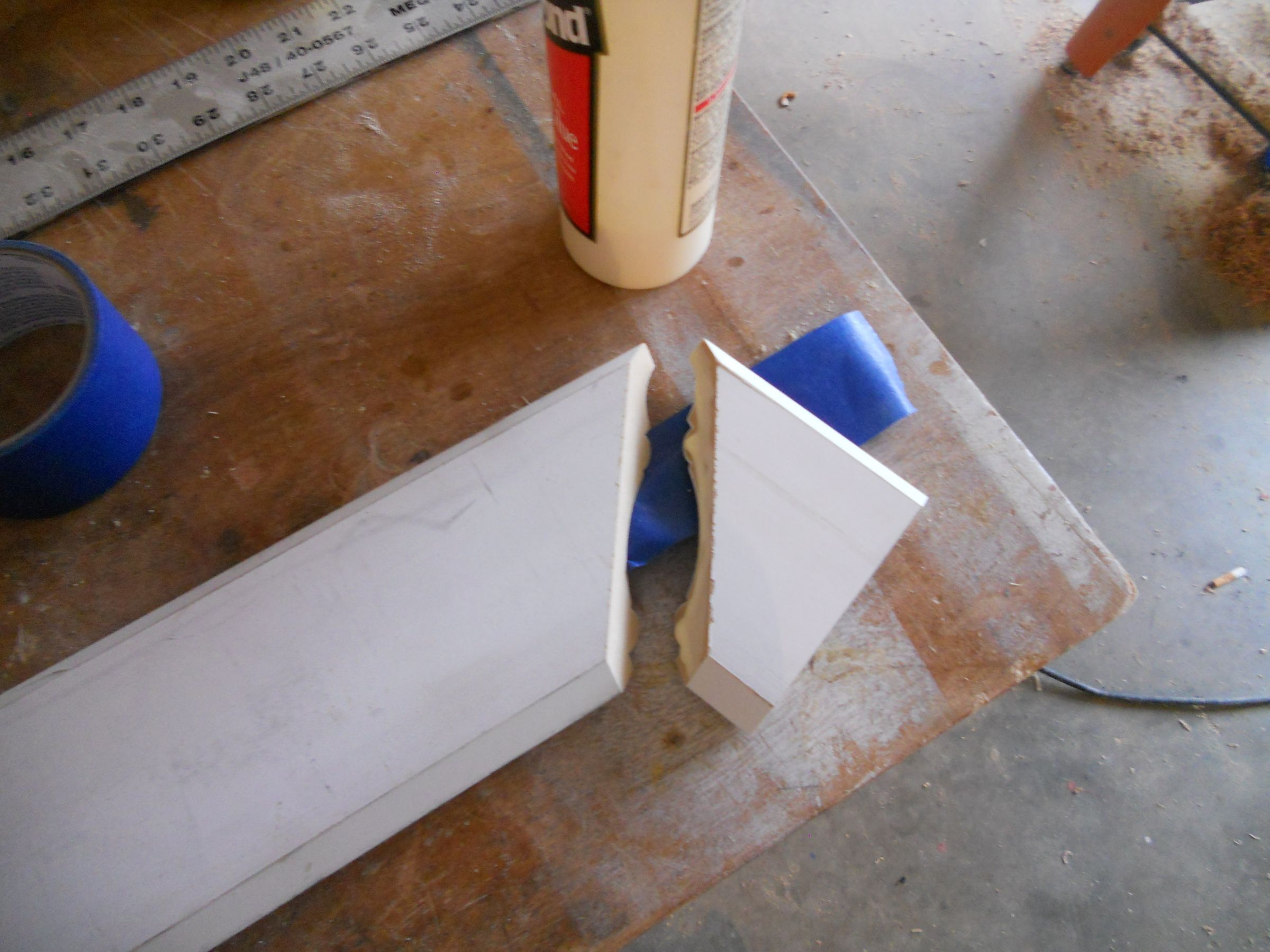 Make a Crown Molding Shelf (Picture Ledge) 5 Steps (with Pictures) Instructables