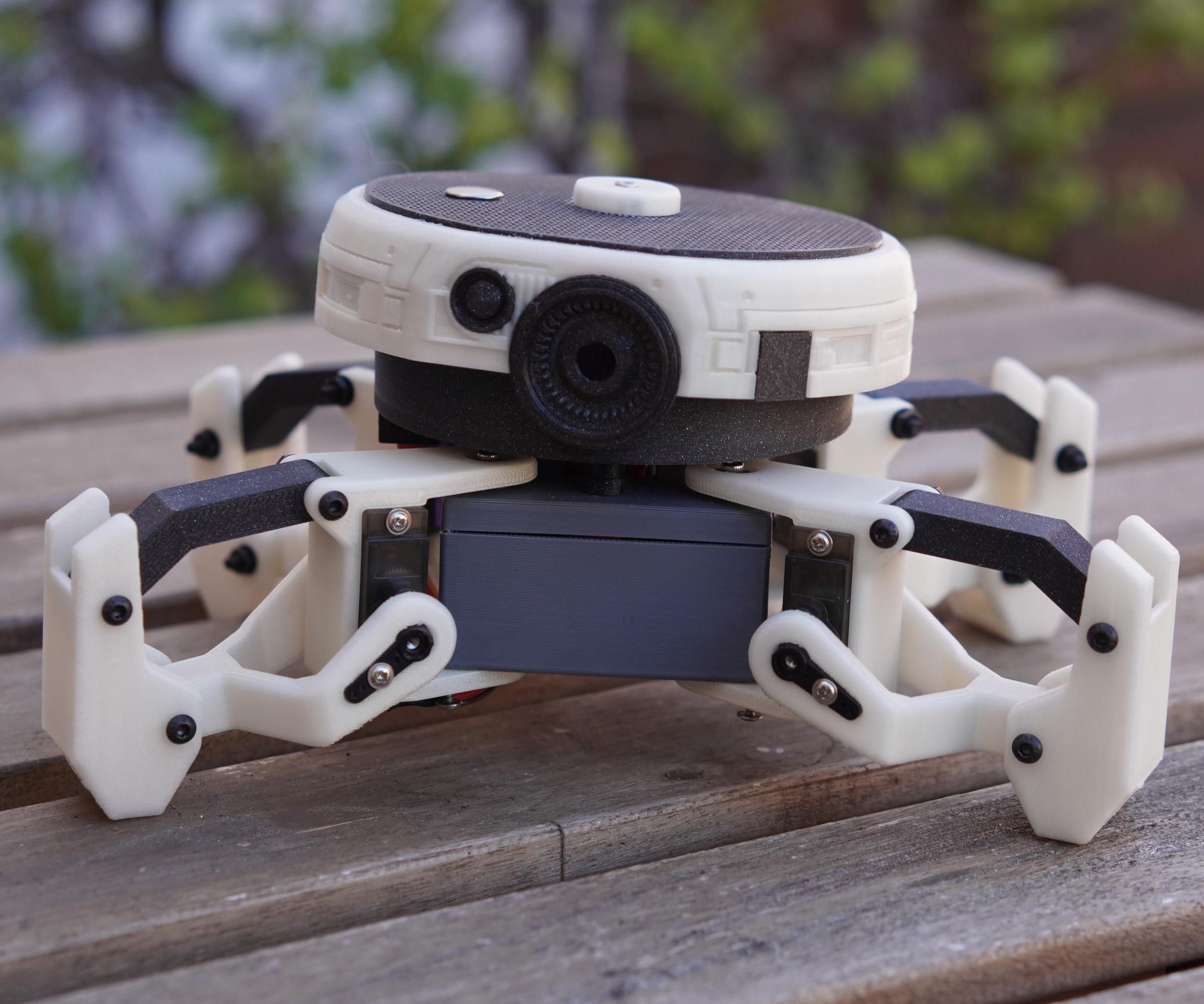 Droid-Style RC Animatronics Using Bottango and ESP32