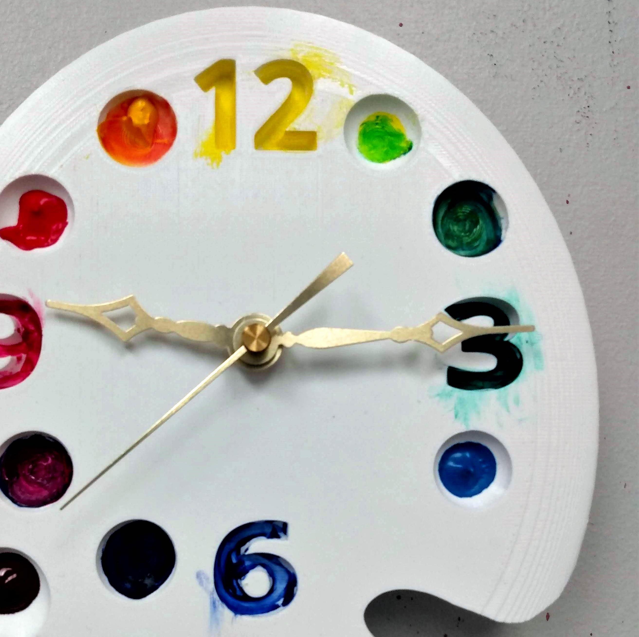 DIY Artist Paint Palette Clock