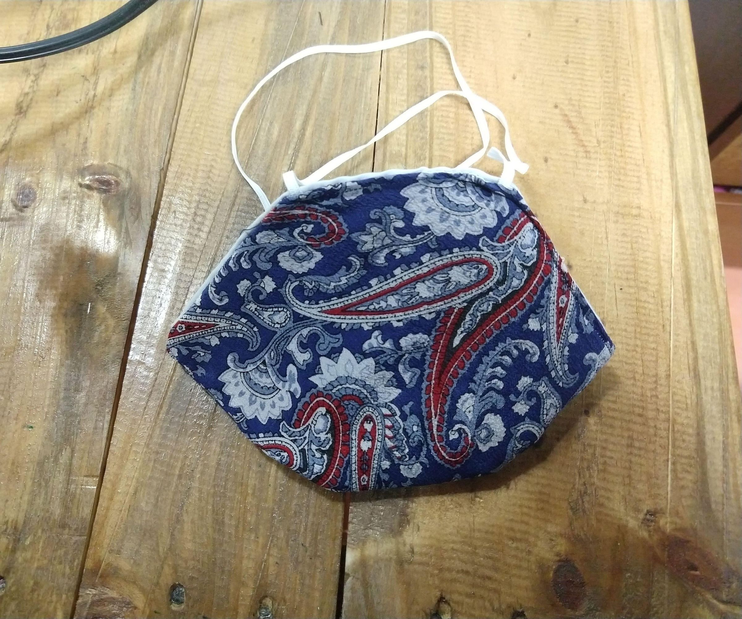 Diamond Fitted Facemask