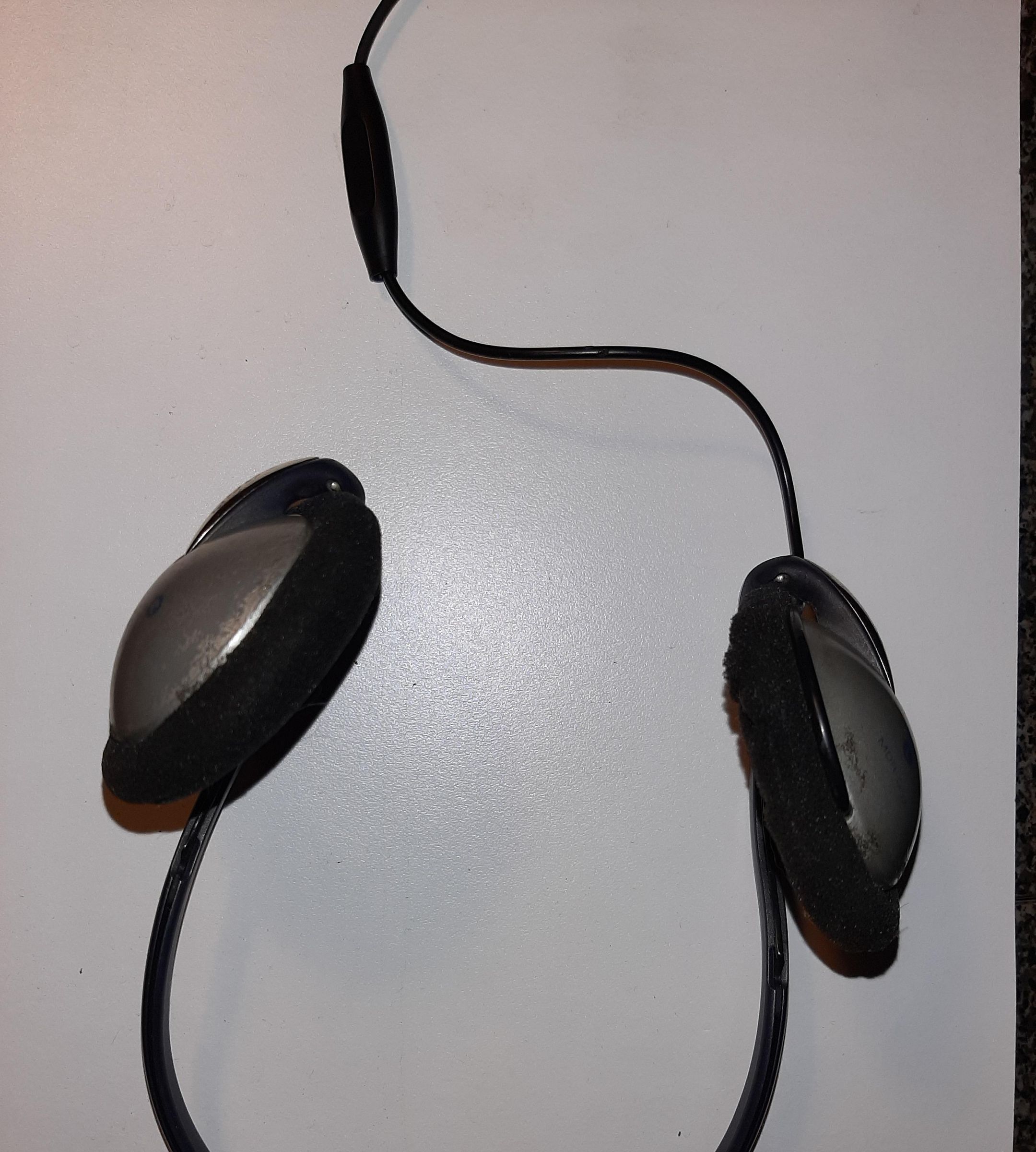 Adding Microphone to a Pair of Headphones