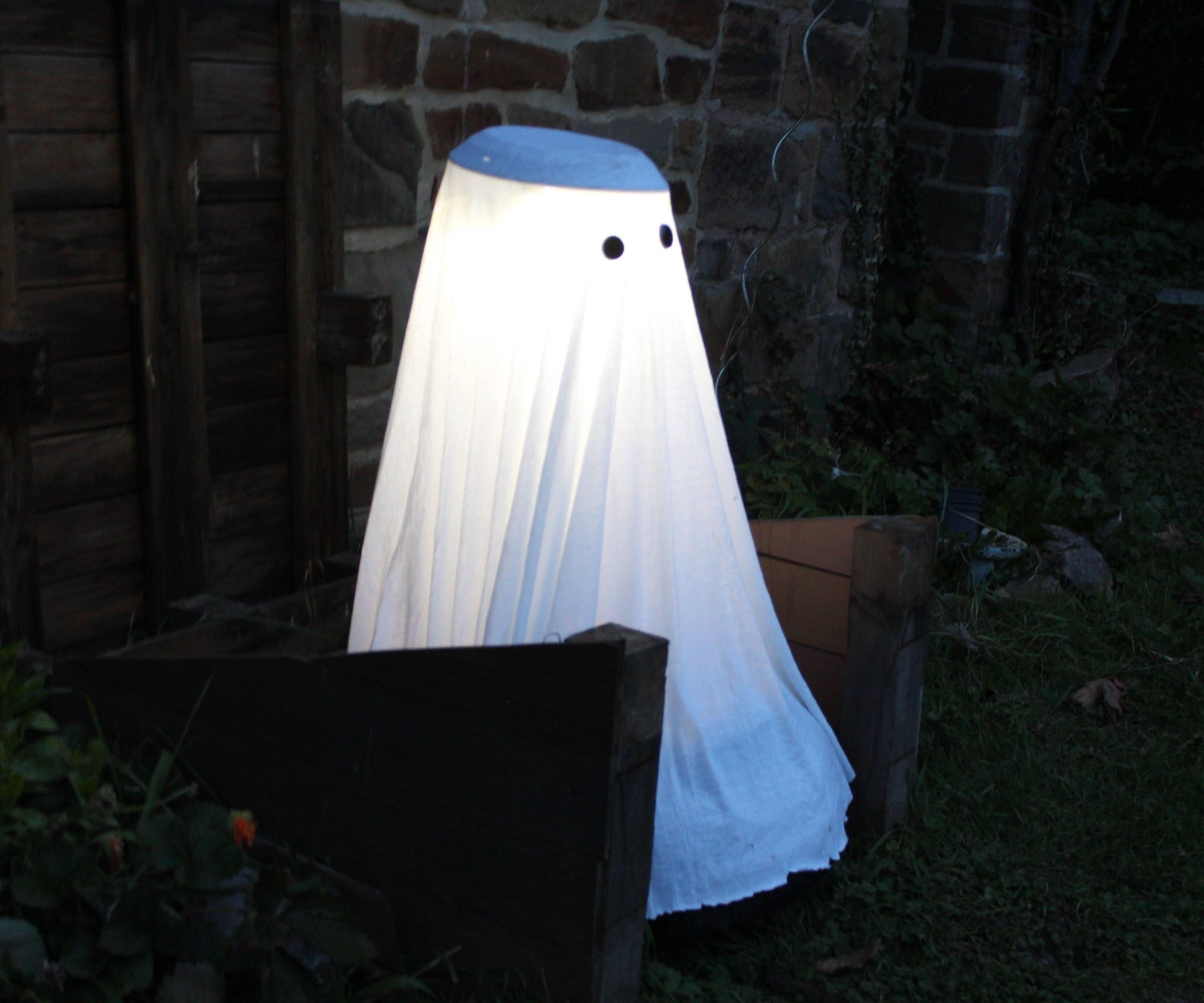 Automatic Ghost (from Robot Lawn Mower) 4 Steps Instructables