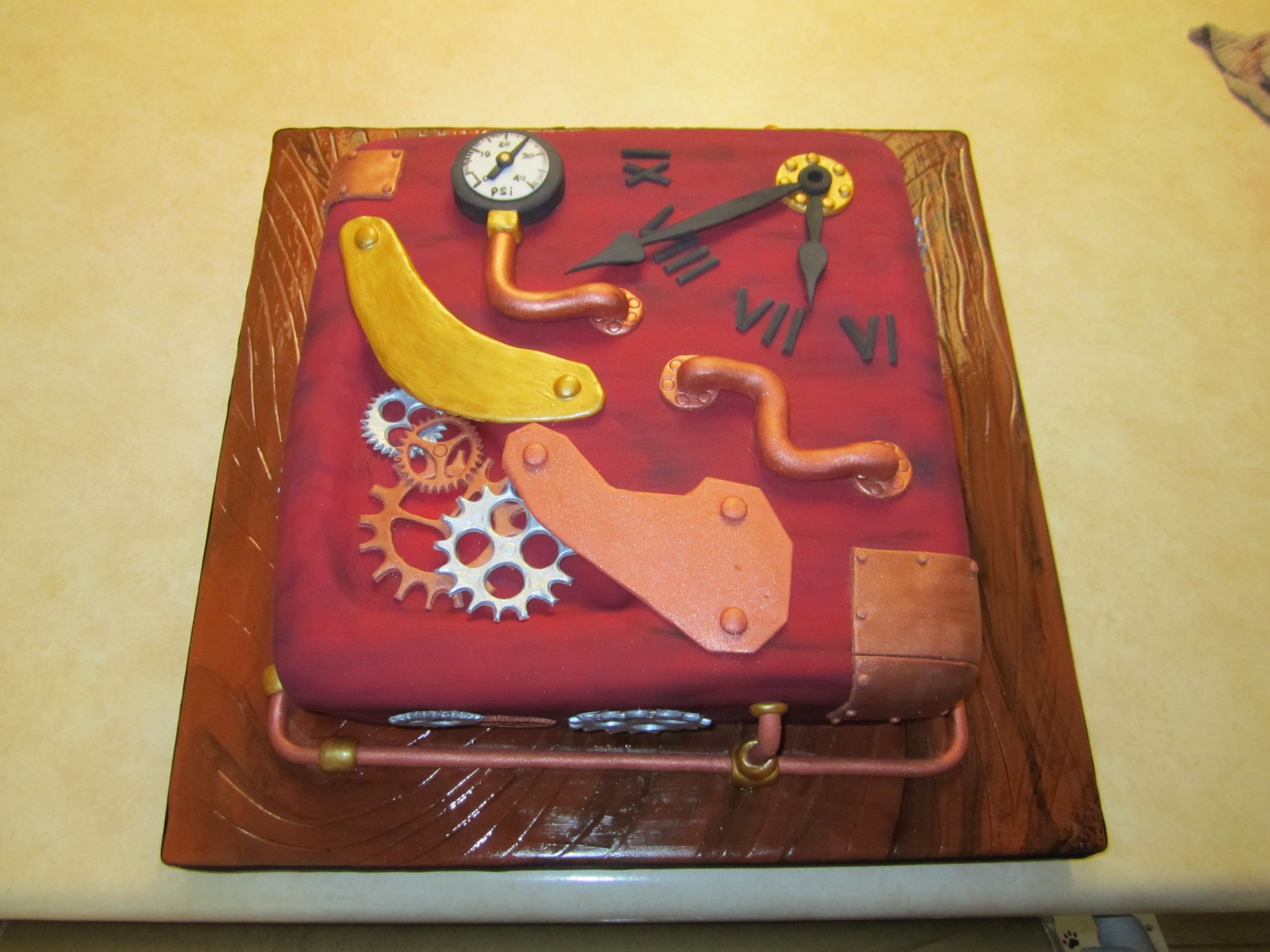 STEAMPUNK STYLE FONDANT CAKE