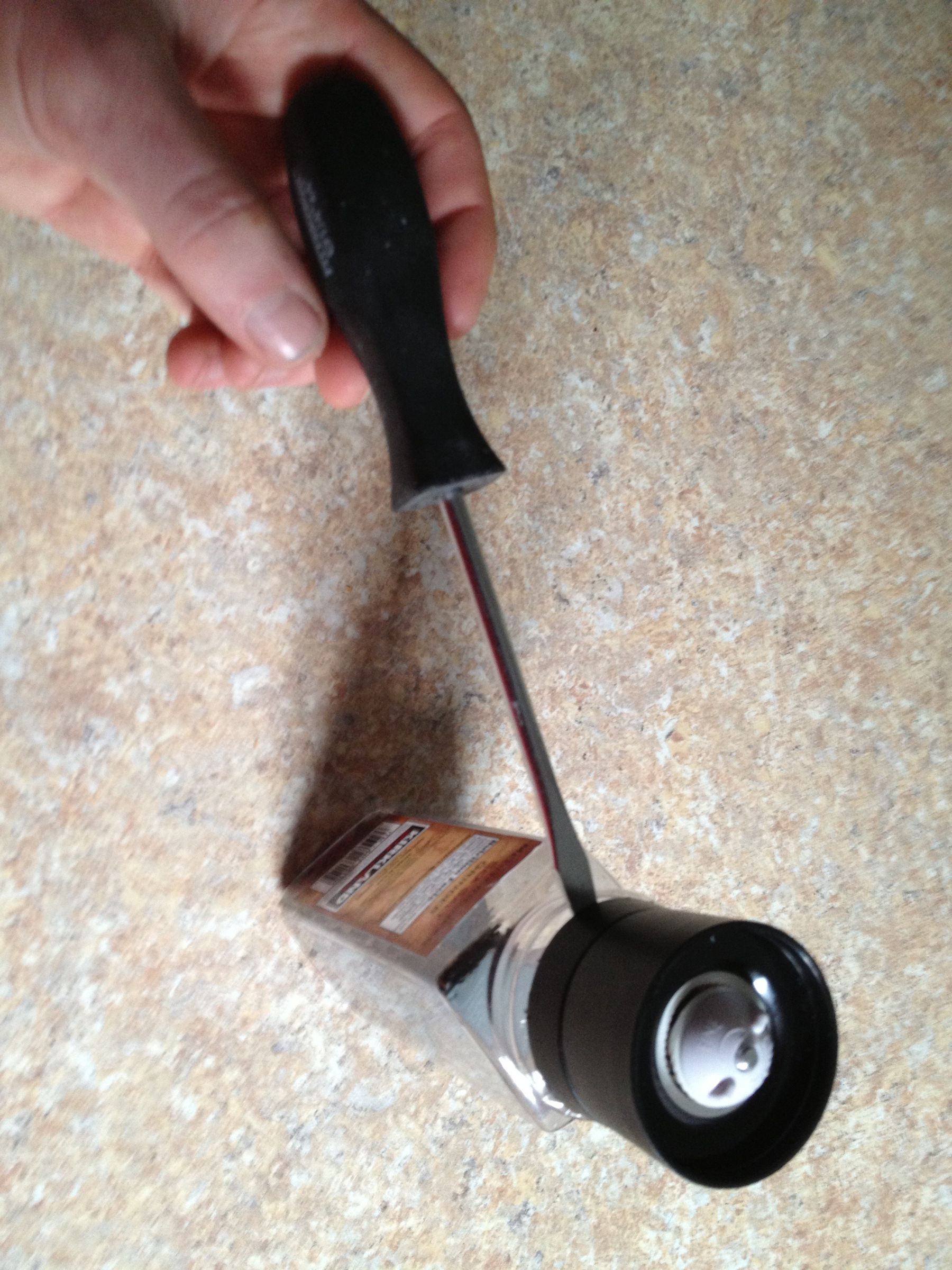 Fresh Clove Grinder 3 Steps Instructables