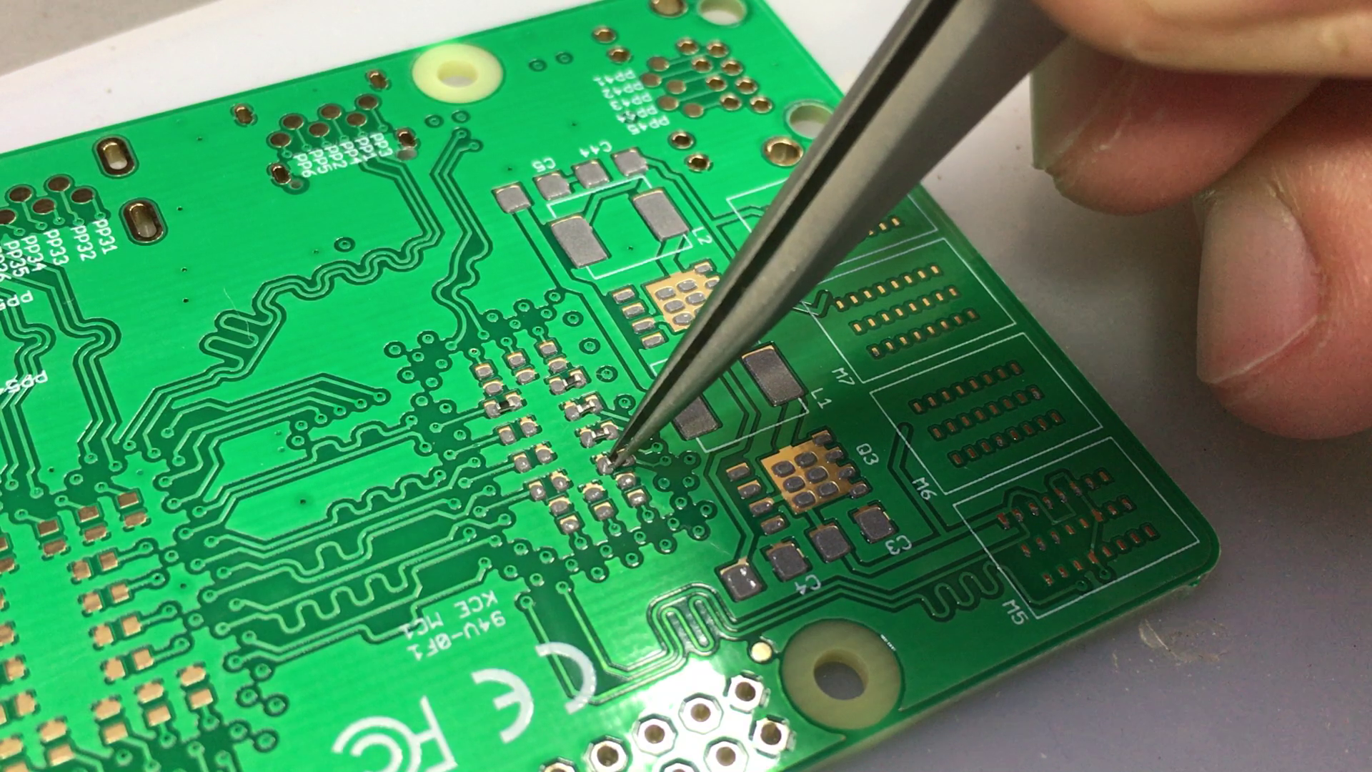 How To Do SMD Soldering Using A Soldering Iron, 46 OFF
