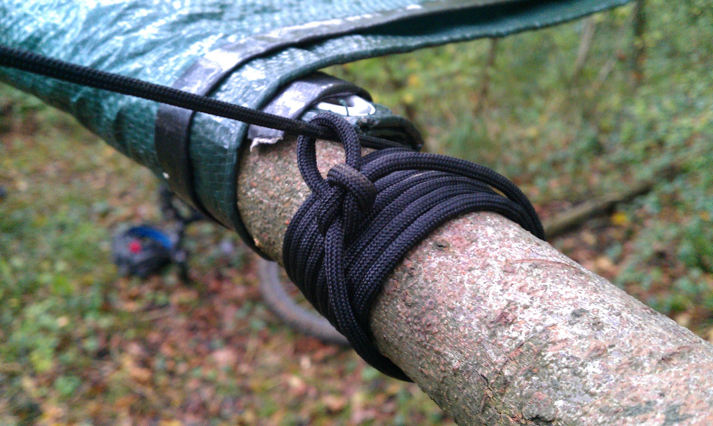 Tarpaulin and Paracord Hammock 5 Steps (with Pictures) Instructables