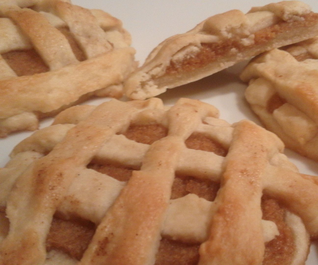 Apple-Cinnamon Pie
