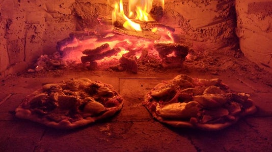 Cooking in a Wood Fired Oven 2 - Pizza and Flatbreads