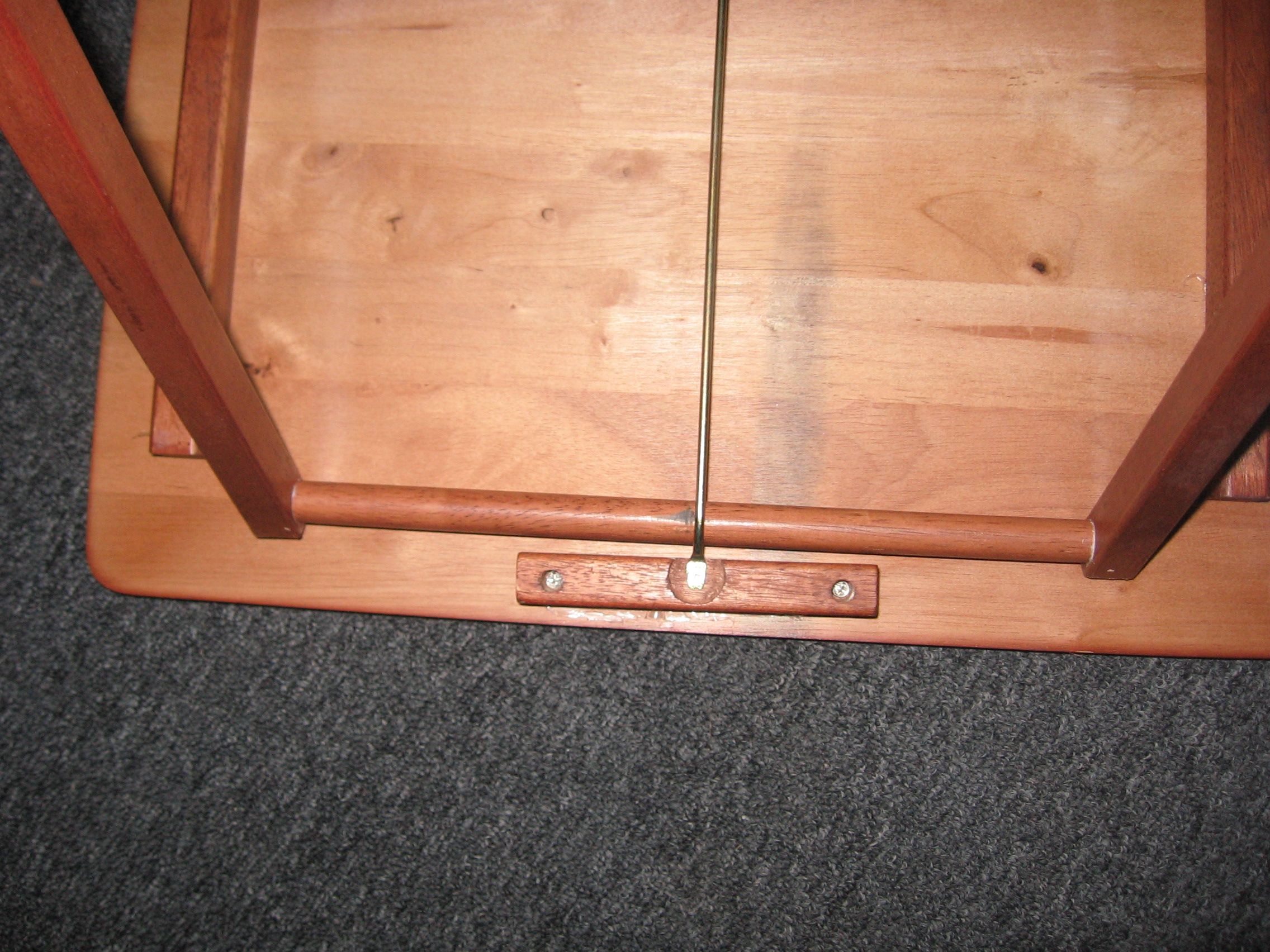 Tray Table Leg Clamp 4 Steps Instructables