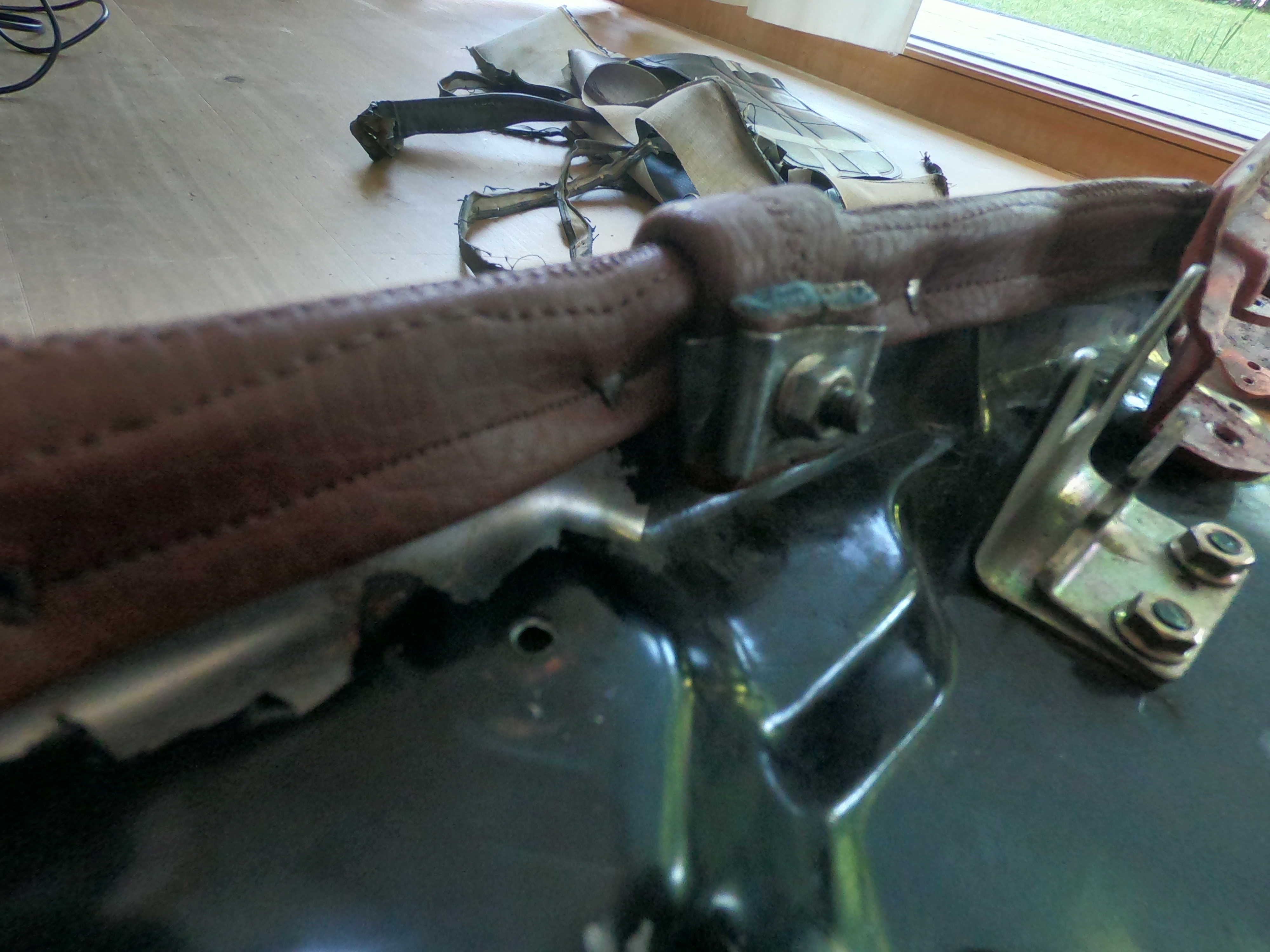 How to Replace Motorcycle Seat Cover 7 Steps (with Pictures) Instructables