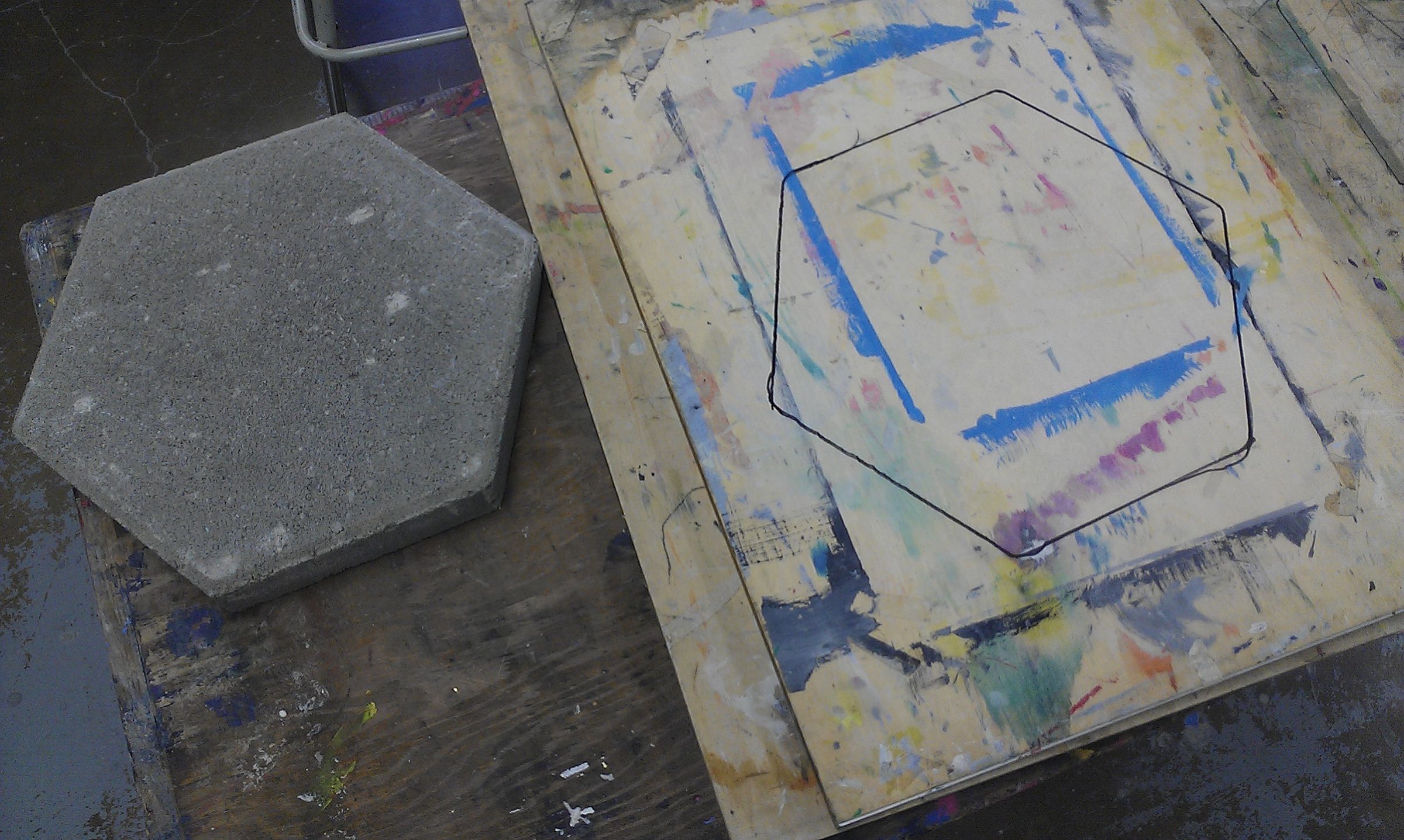 Recycle Ceramics Into Awesome Mosaic Stepping Stones 15 Steps Instructables