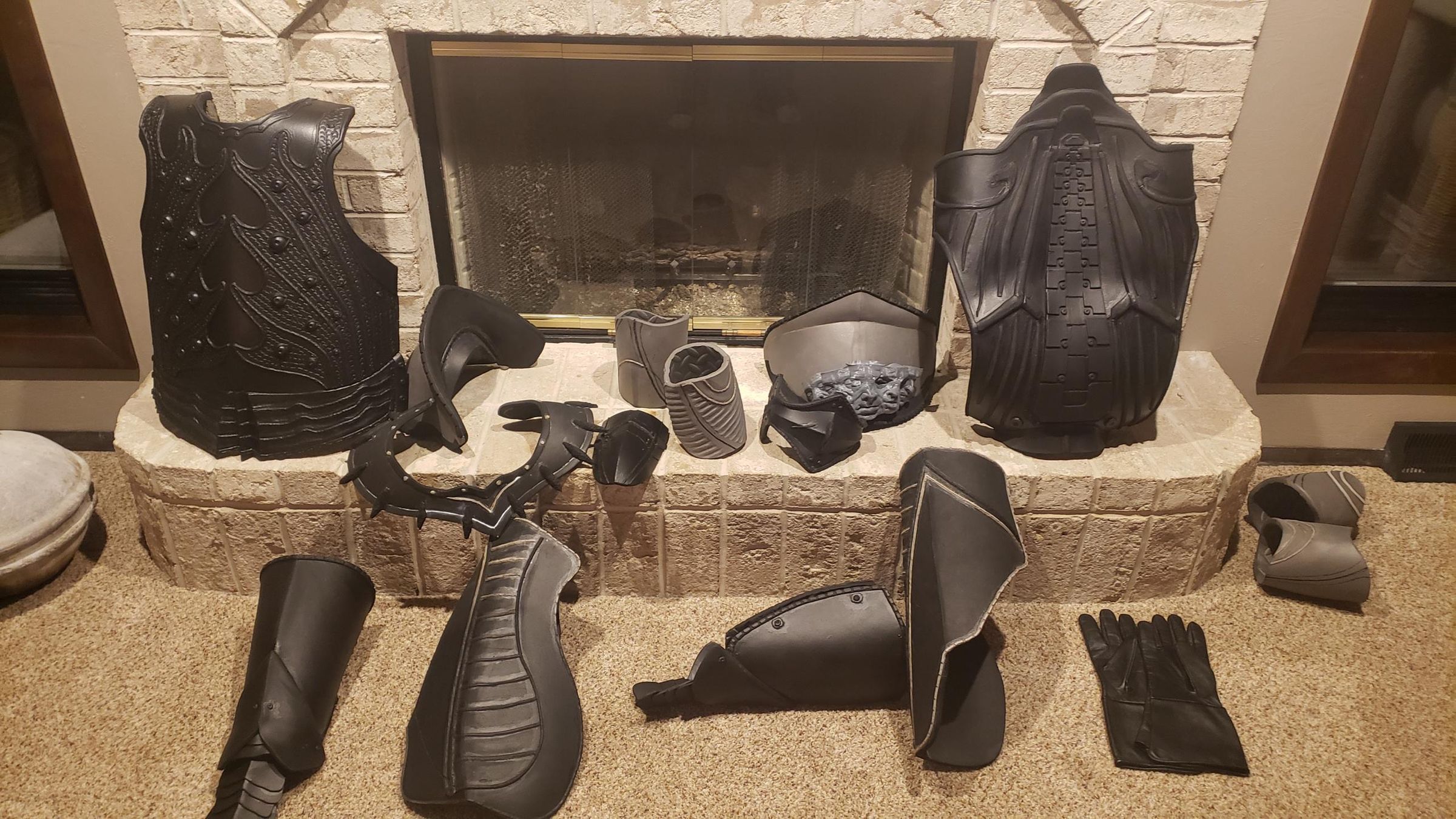 Riddick Lord Marshall Costume : 9 Steps (with Pictures) - Instructables